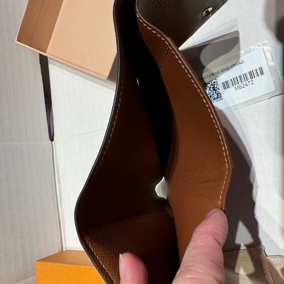 Louis Vuitton victorine wallet - Picture 3 of 7